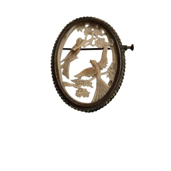 Depose France Celluloid Gold Bird Oval Brooche Ornate Carved Antique Read - Picture 2 of 8